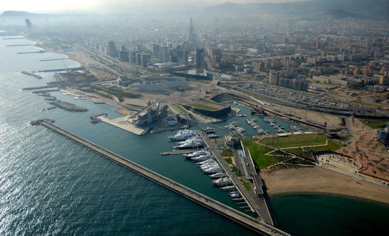 Your Own Private Yacht Hotel Sant Adria de Besos Bagian luar foto